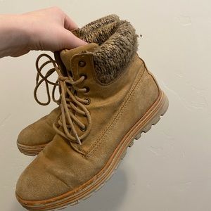 Boots, size 7